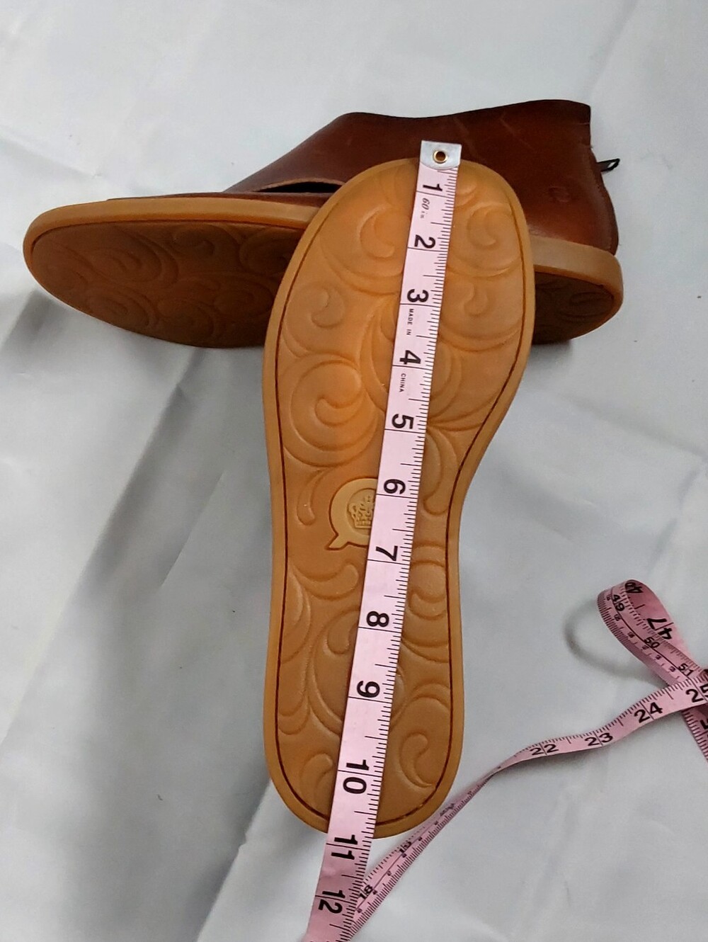 Born  Iwa Comfort Sandals - Picture 9 of 10
